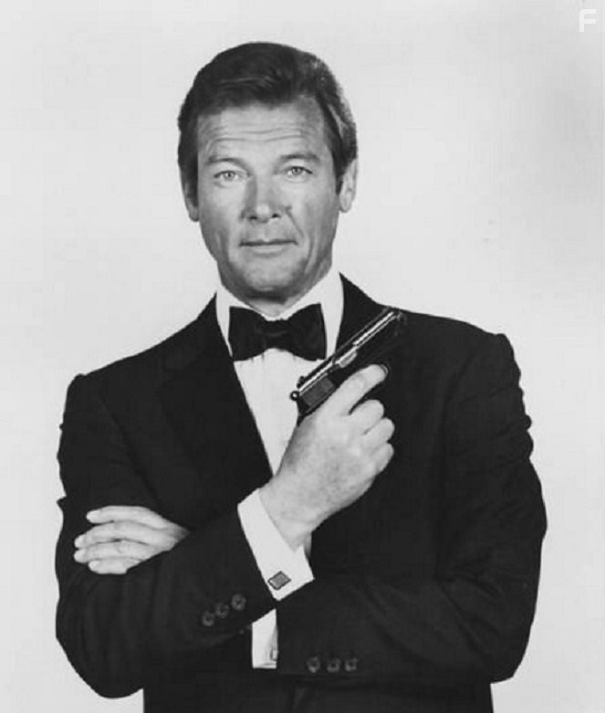 Roger Moore in Только для твоих глаз (1981)