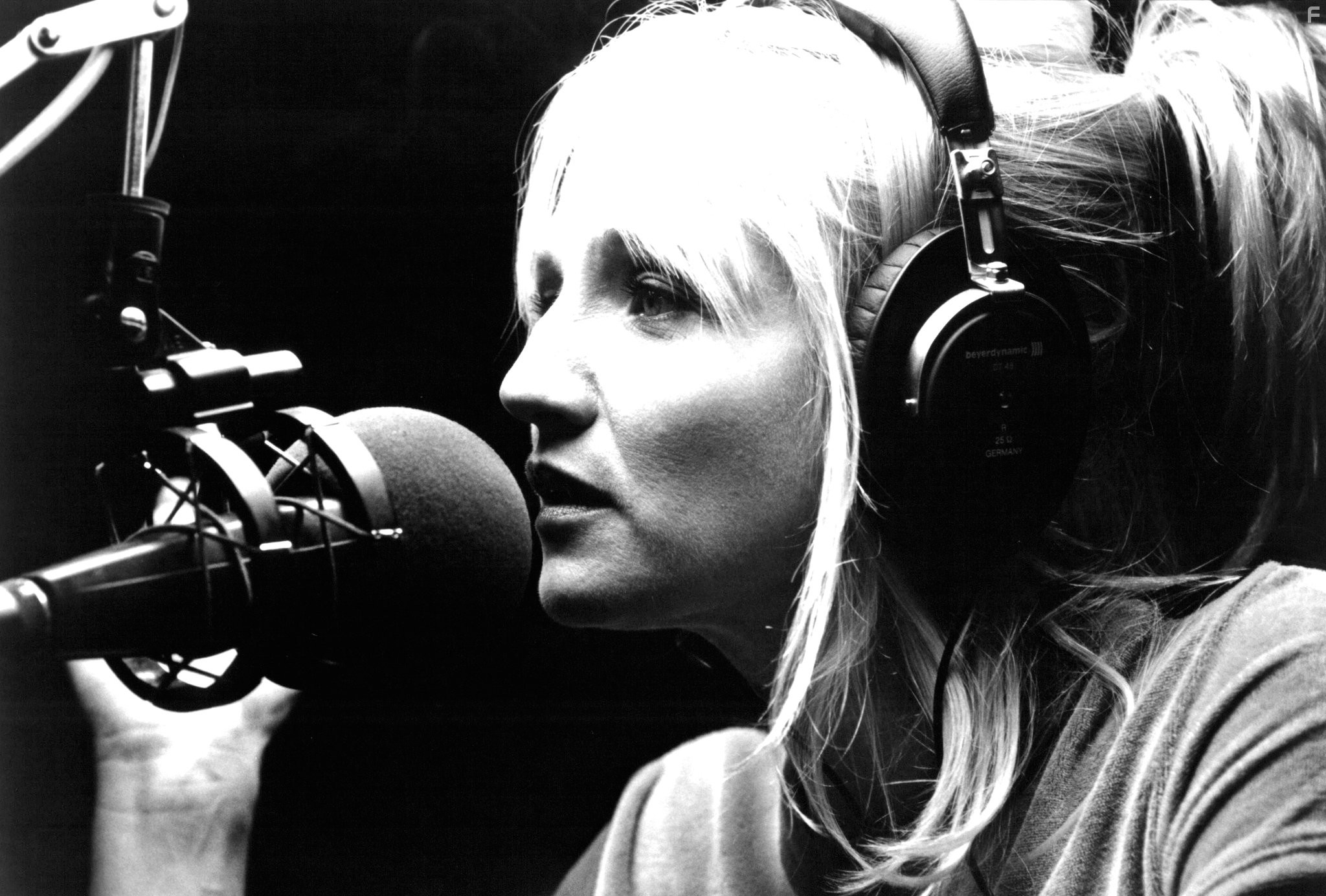 Ellen Barkin in Фанат (1996)