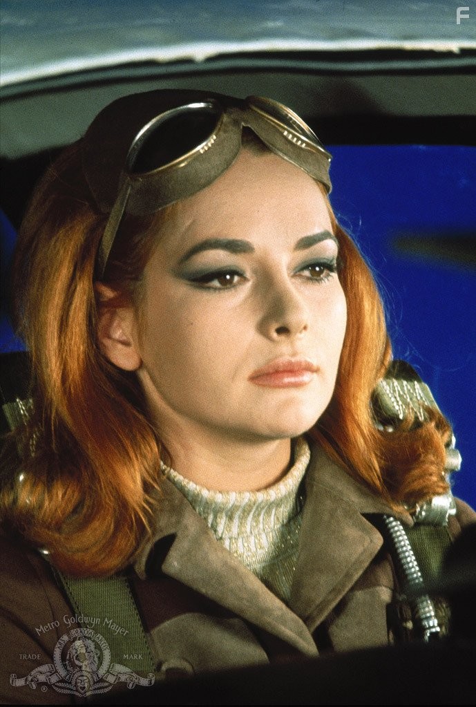 Karin Dor in Живешь только дважды (1967)