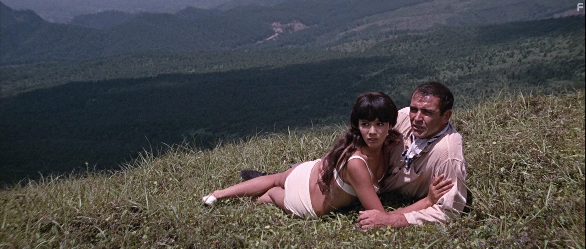 Sean Connery and Mie Hama in Живешь только дважды (1967)