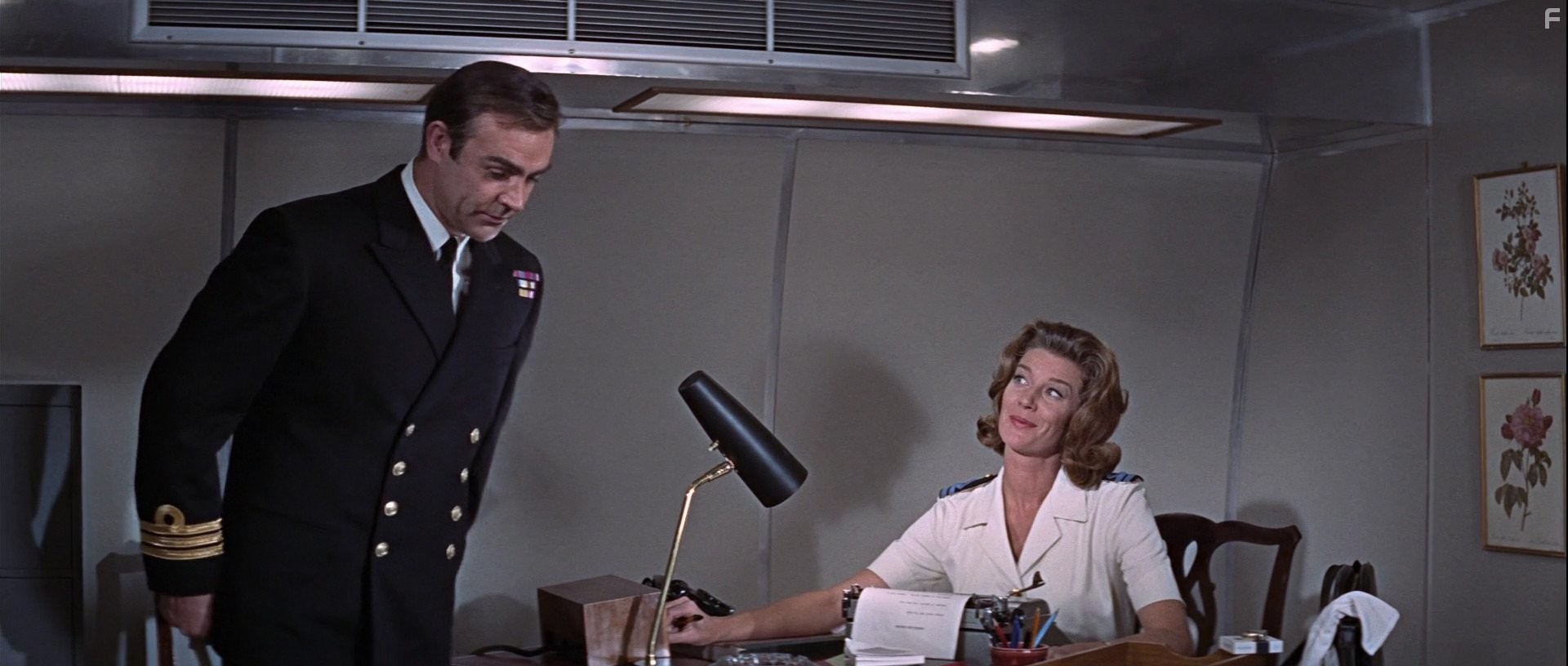 Sean Connery and Lois Maxwell in Живешь только дважды (1967)
