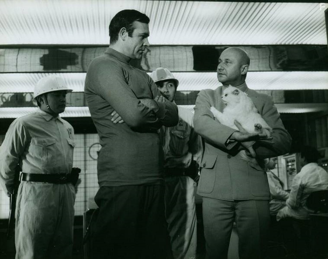 Sean Connery and Donald Pleasence in Живешь только дважды (1967)
