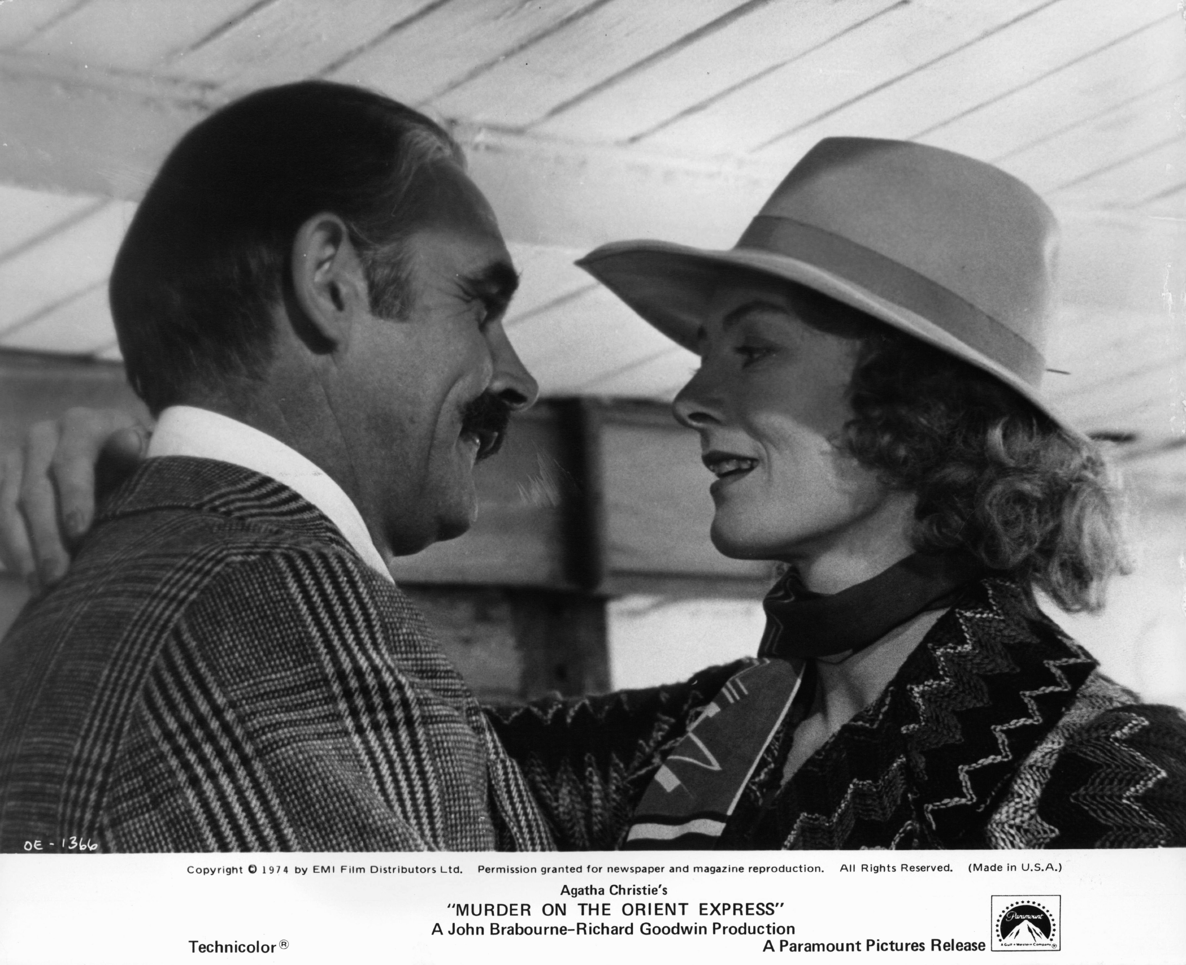 Sean Connery and Vanessa Redgrave in Убийство в Восточном экспрессе (1974)