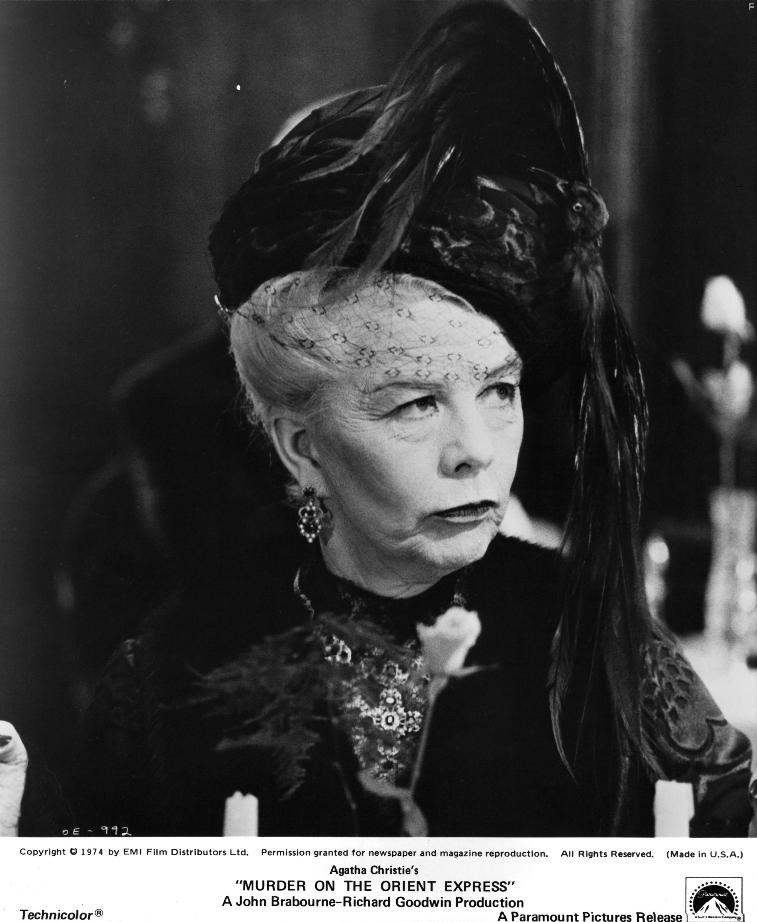 Wendy Hiller in Убийство в Восточном экспрессе (1974)