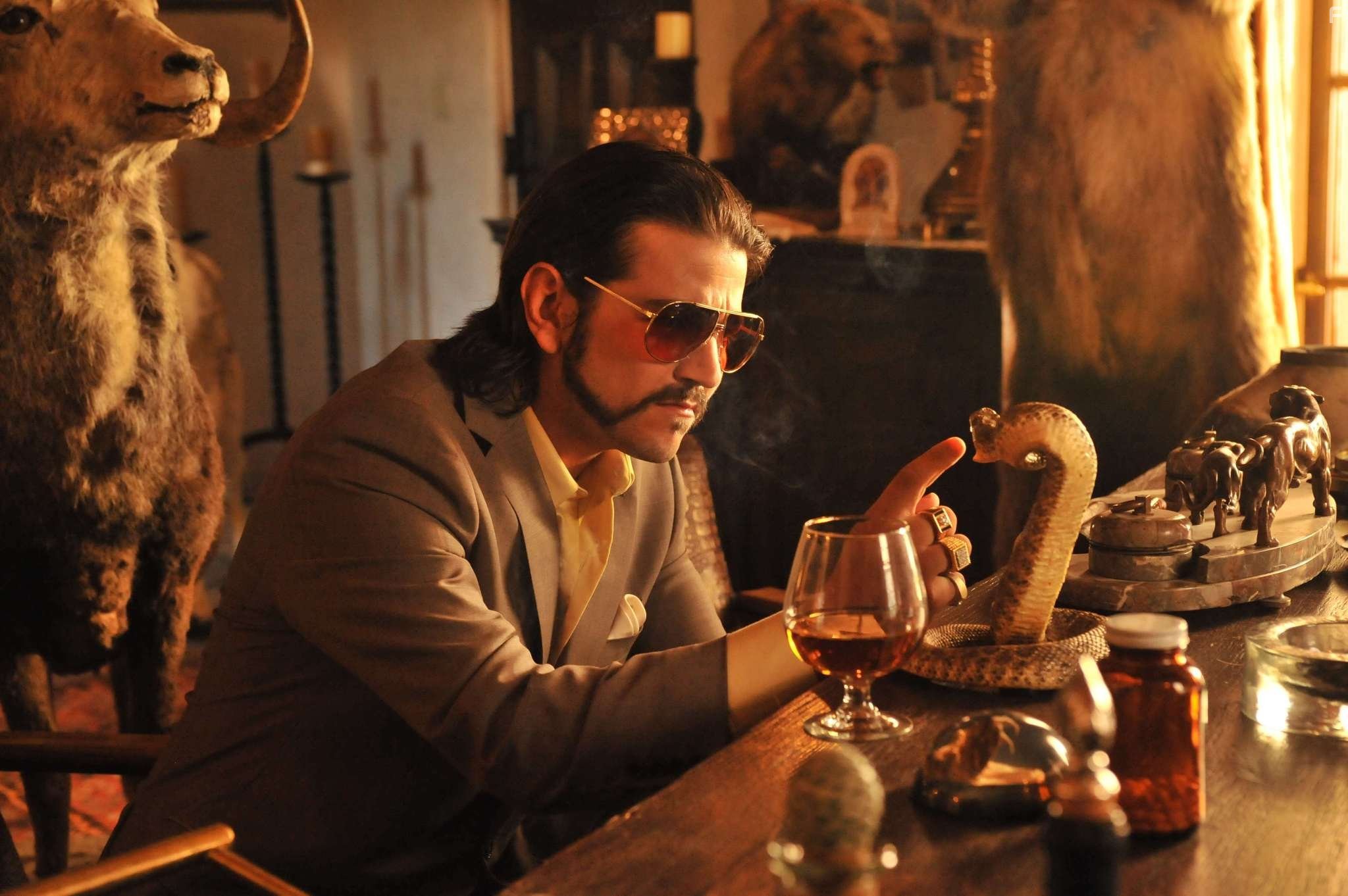 Diego Luna in B дoме отца (2012)