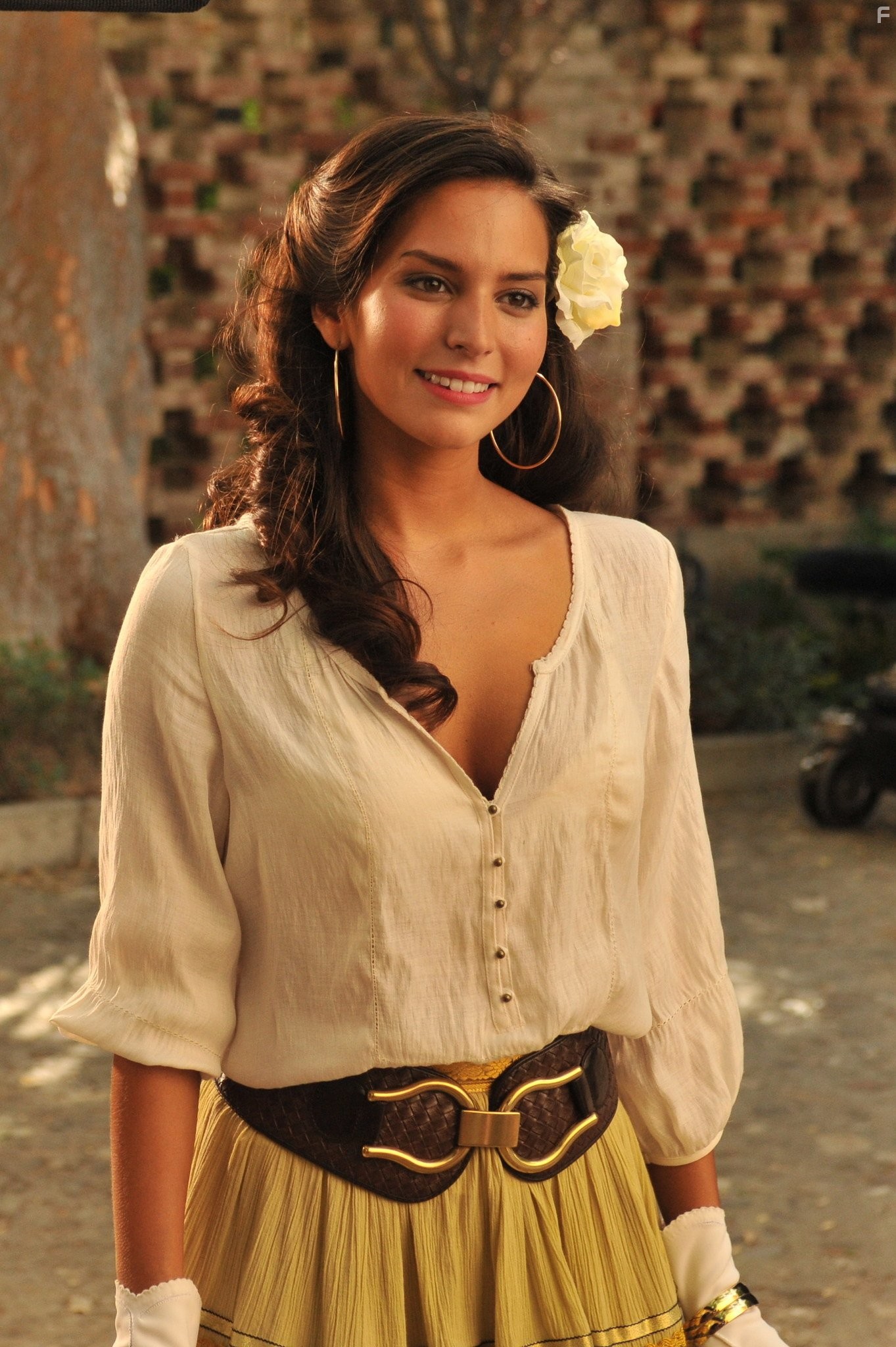Genesis Rodriguez in B дoме отца (2012)