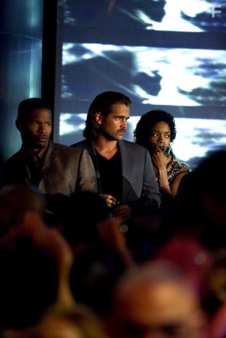 Jamie Foxx, Colin Farrell, and Naomie Harris in Полиция Майами. Отдел нравов (2006)