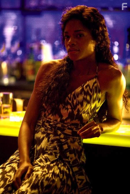 Naomie Harris in Полиция Майами. Отдел нравов (2006)