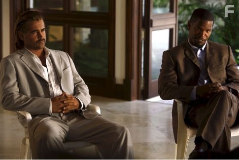 Jamie Foxx and Colin Farrell in Полиция Майами. Отдел нравов (2006)