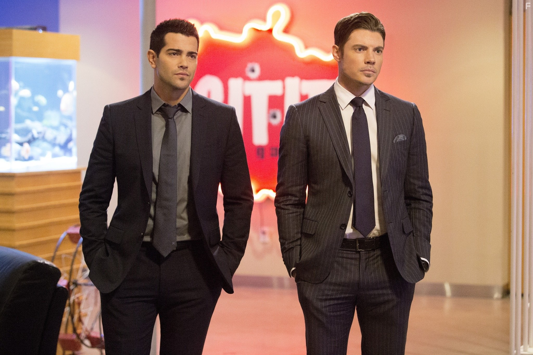Jesse Metcalfe and Josh Henderson in Даллас (2012)