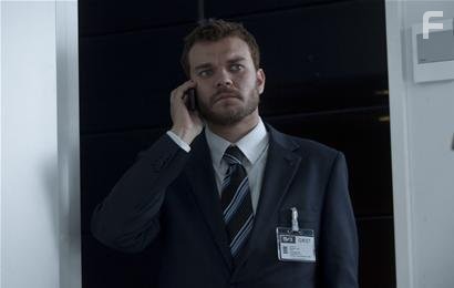 Pilou Asb?k in Правительство (2010)