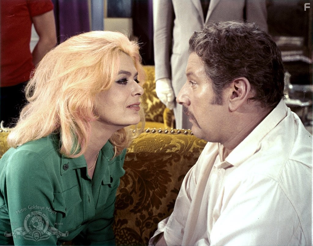 Peter Ustinov and Melina Mercouri in Топкапи (1964)