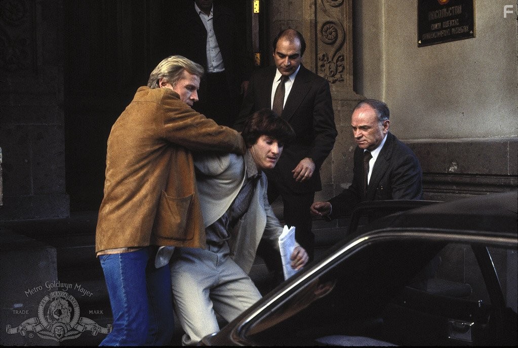 Sean Penn in Агенты Сокол и Снеговик (1985)