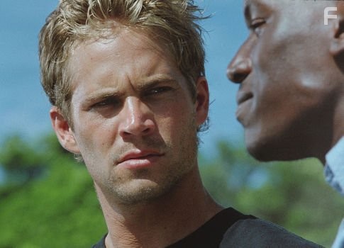 Tyrese Gibson and Paul Walker in Двойной форсаж (2003)