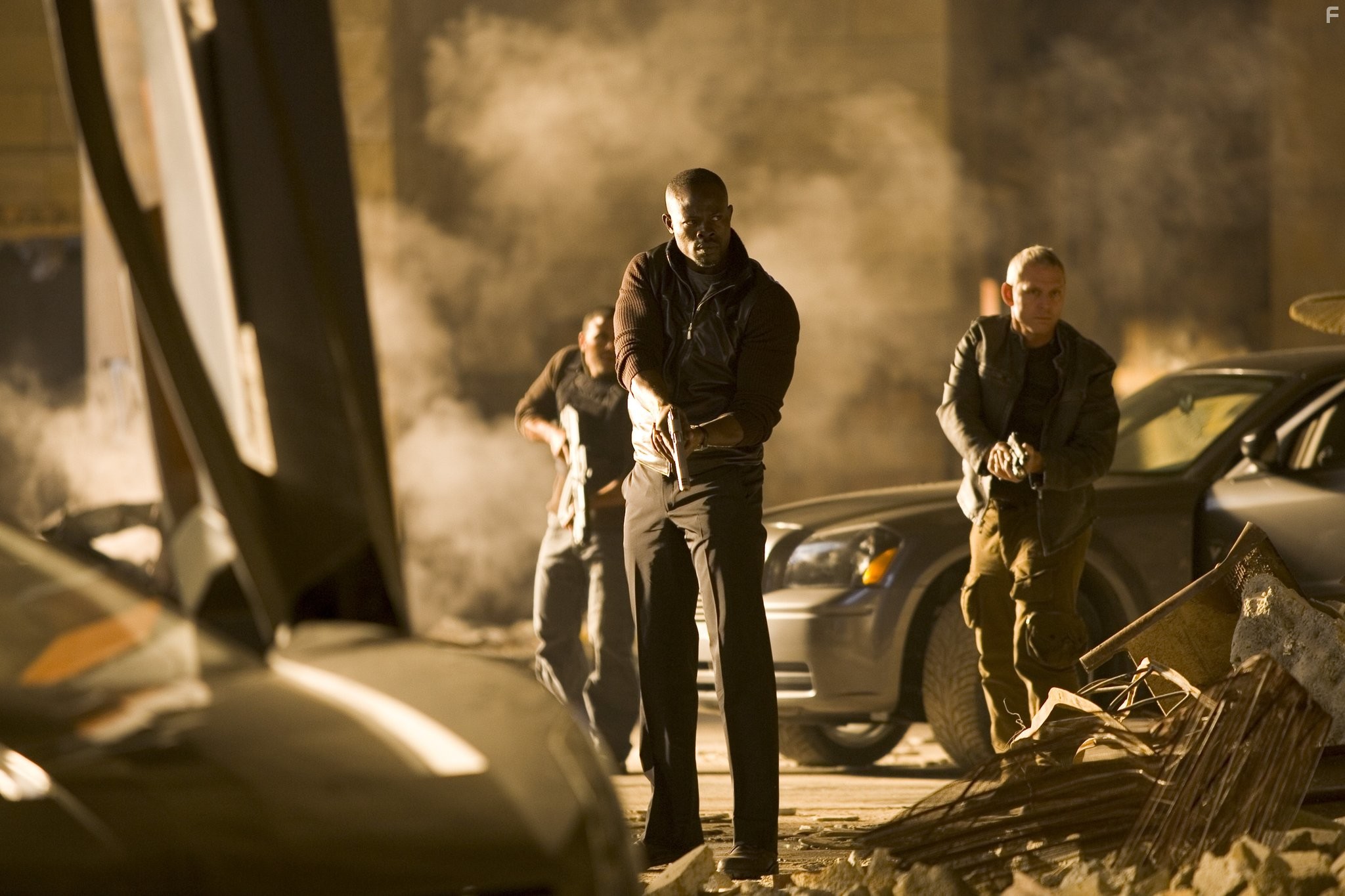 Djimon Hounsou and Kevin McCorkle in Остров (2005)