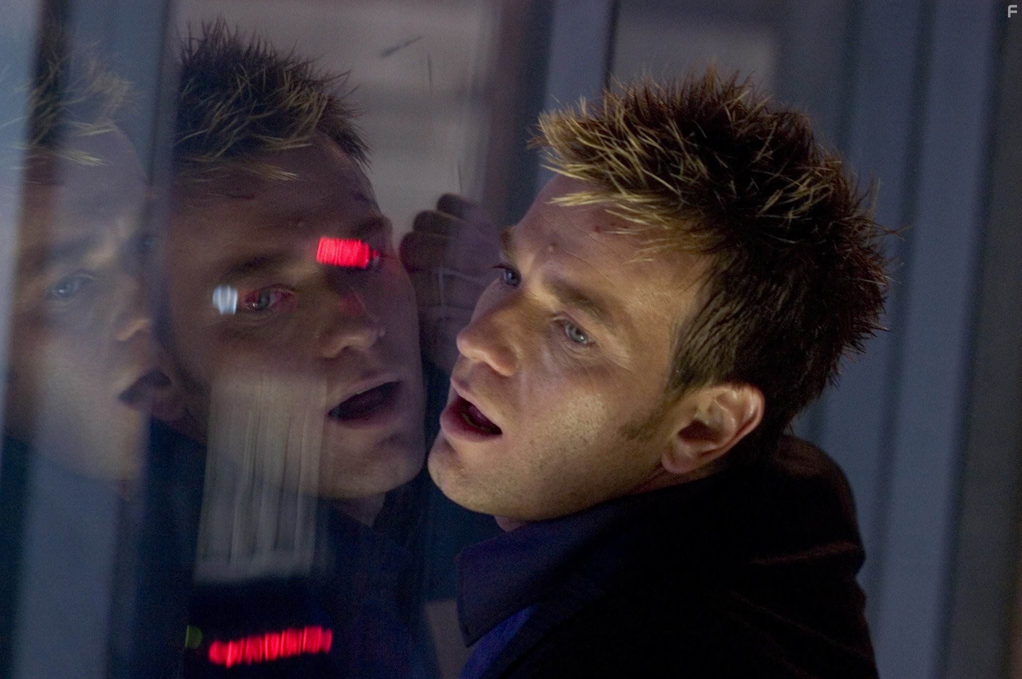 Ewan McGregor in Остров (2005)