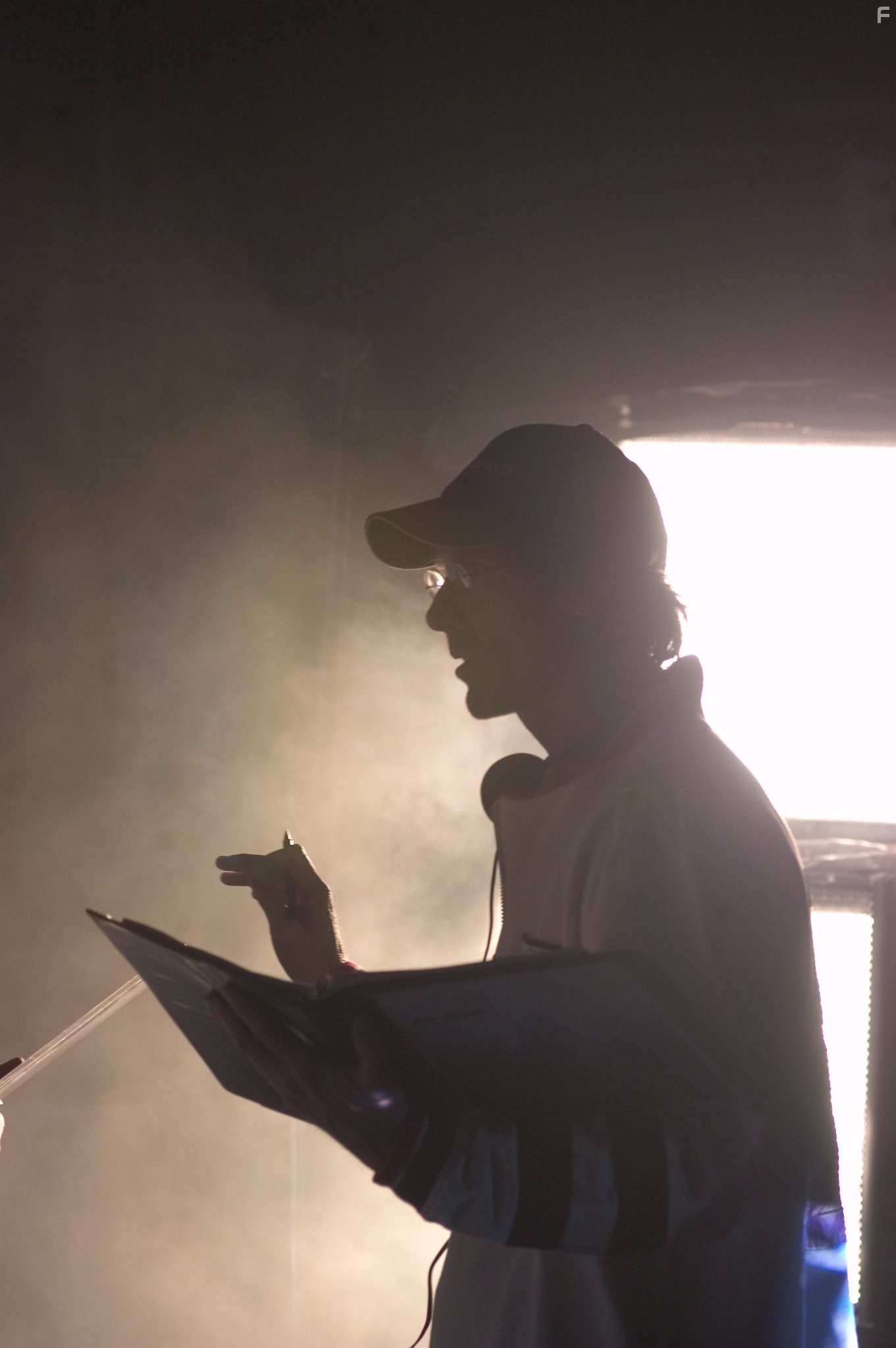 Michael Bay in Остров (2005)