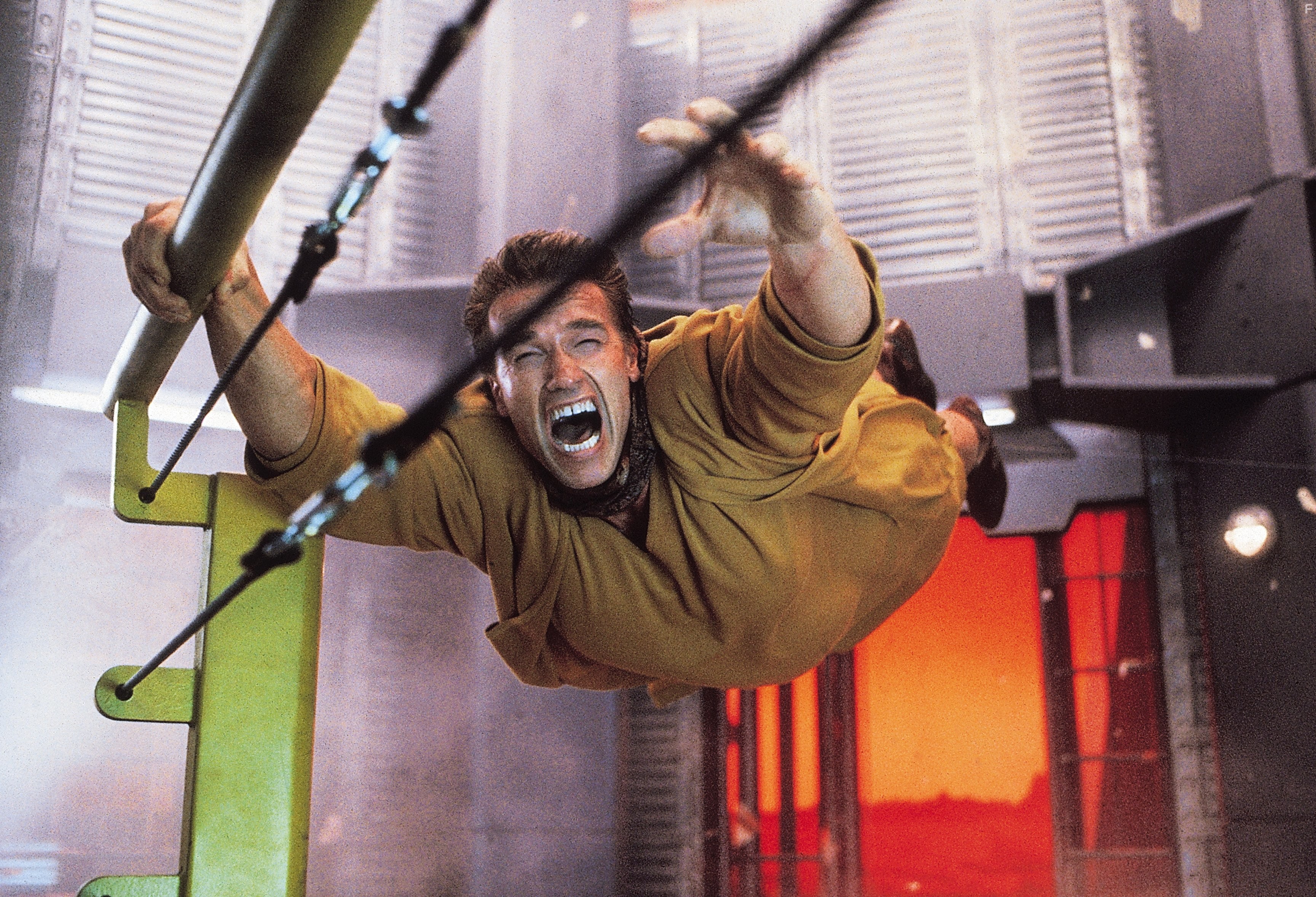 Arnold Schwarzenegger in Вспомнить всё (1990)