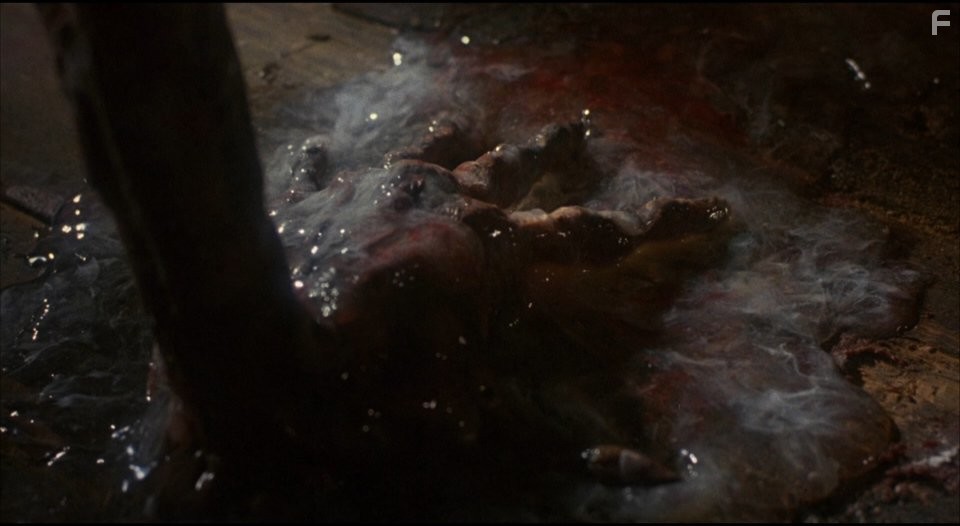 Восставший из ада (1987)