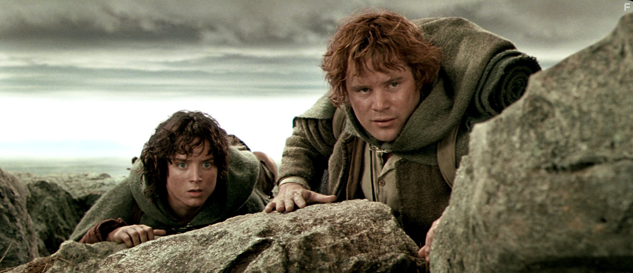 Sean Astin and Elijah Wood in Властелин колец: Две крепости (2002)