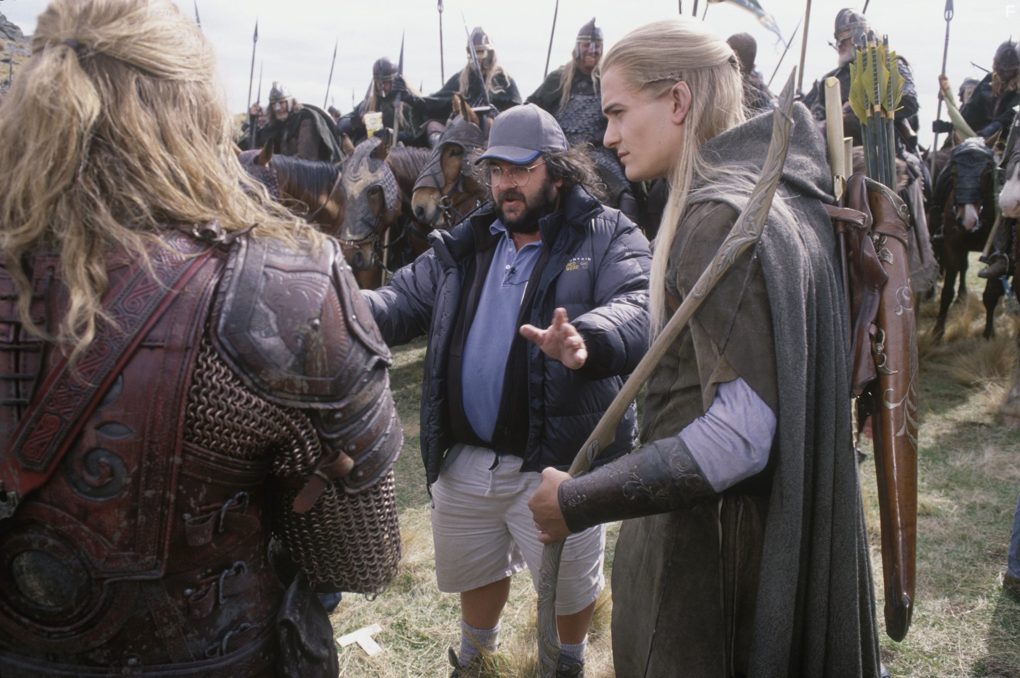 Peter Jackson and Orlando Bloom in Властелин колец: Две крепости (2002)