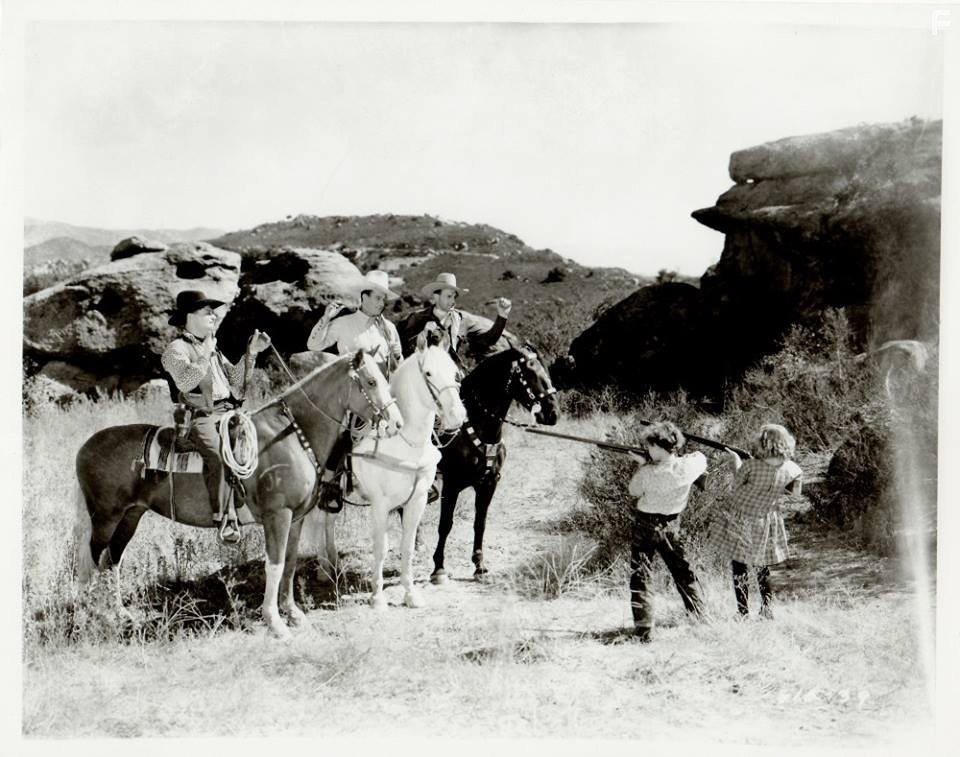 John Wayne in Santa Fe Stampede (1938)