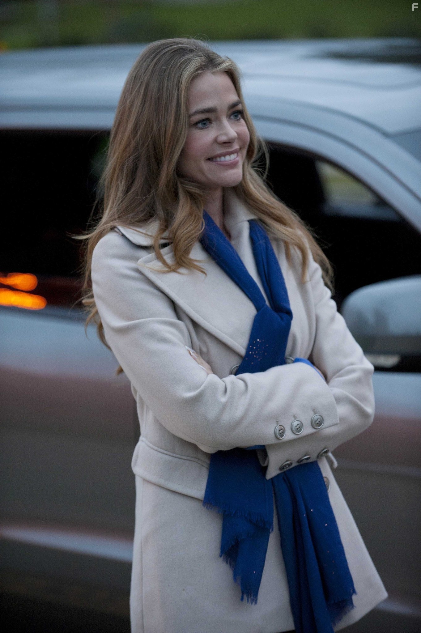 Denise Richards in Голубая лагуна (2012)