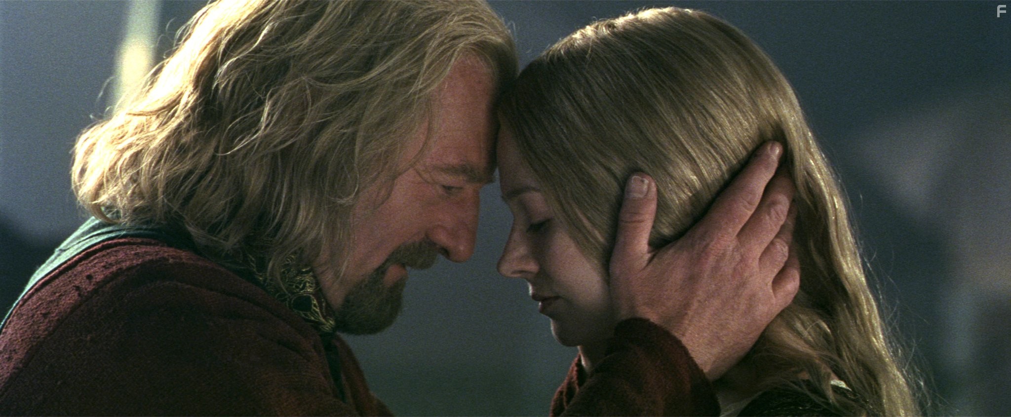 Miranda Otto and Bernard Hill in Властелин колец: Возвращение короля (2003)