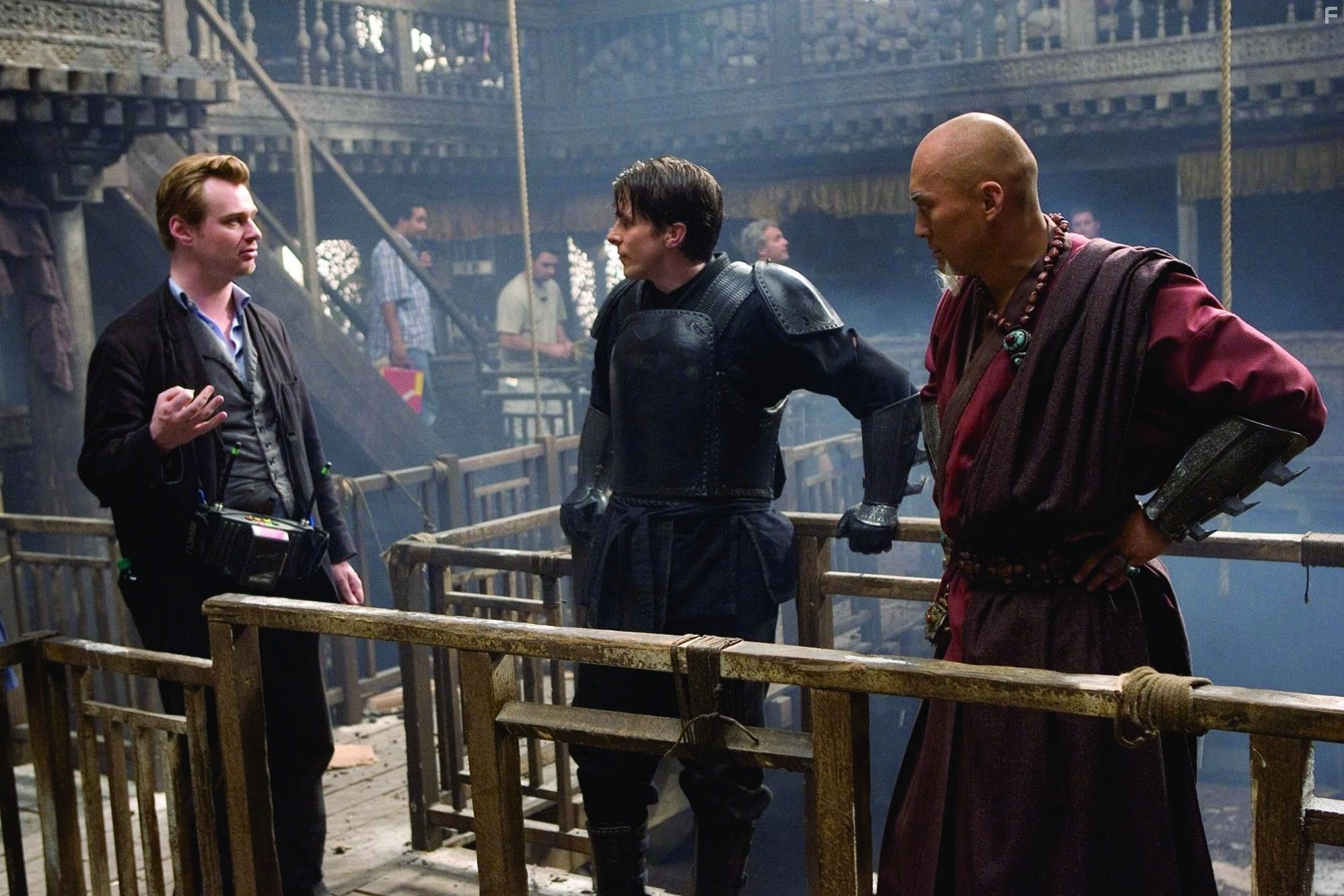 Christian Bale, Christopher Nolan, and Ken Watanabe in Бэтмен: Начало (2005)