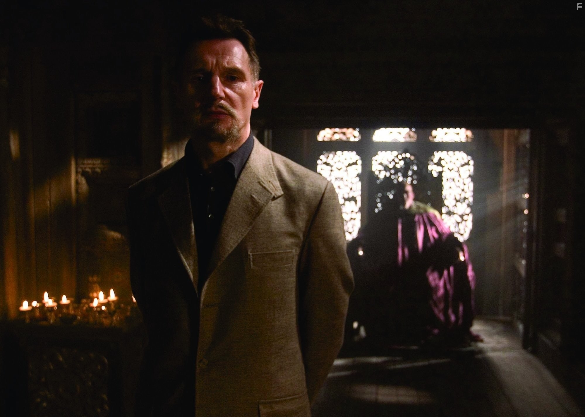 Liam Neeson and Ken Watanabe in Бэтмен: Начало (2005)