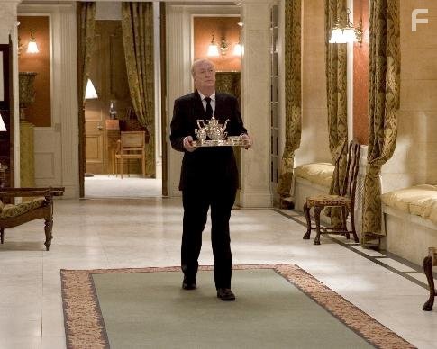 Michael Caine in Бэтмен: Начало (2005)