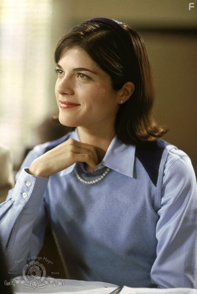 Selma Blair in Блондинка в законе (2001)