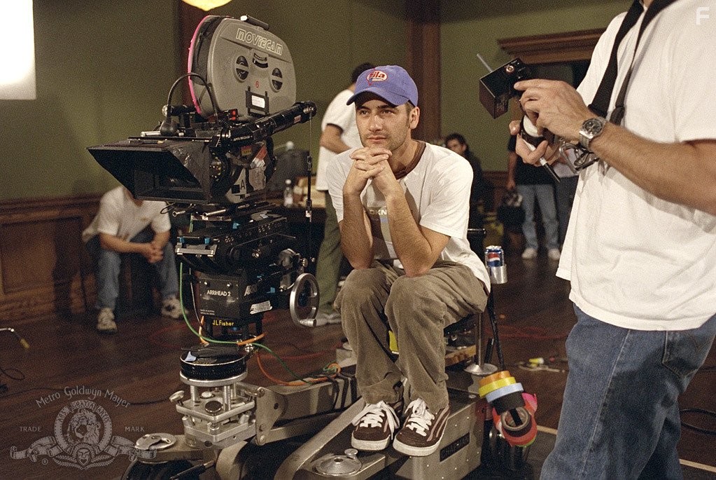 Robert Luketic in Блондинка в законе (2001)