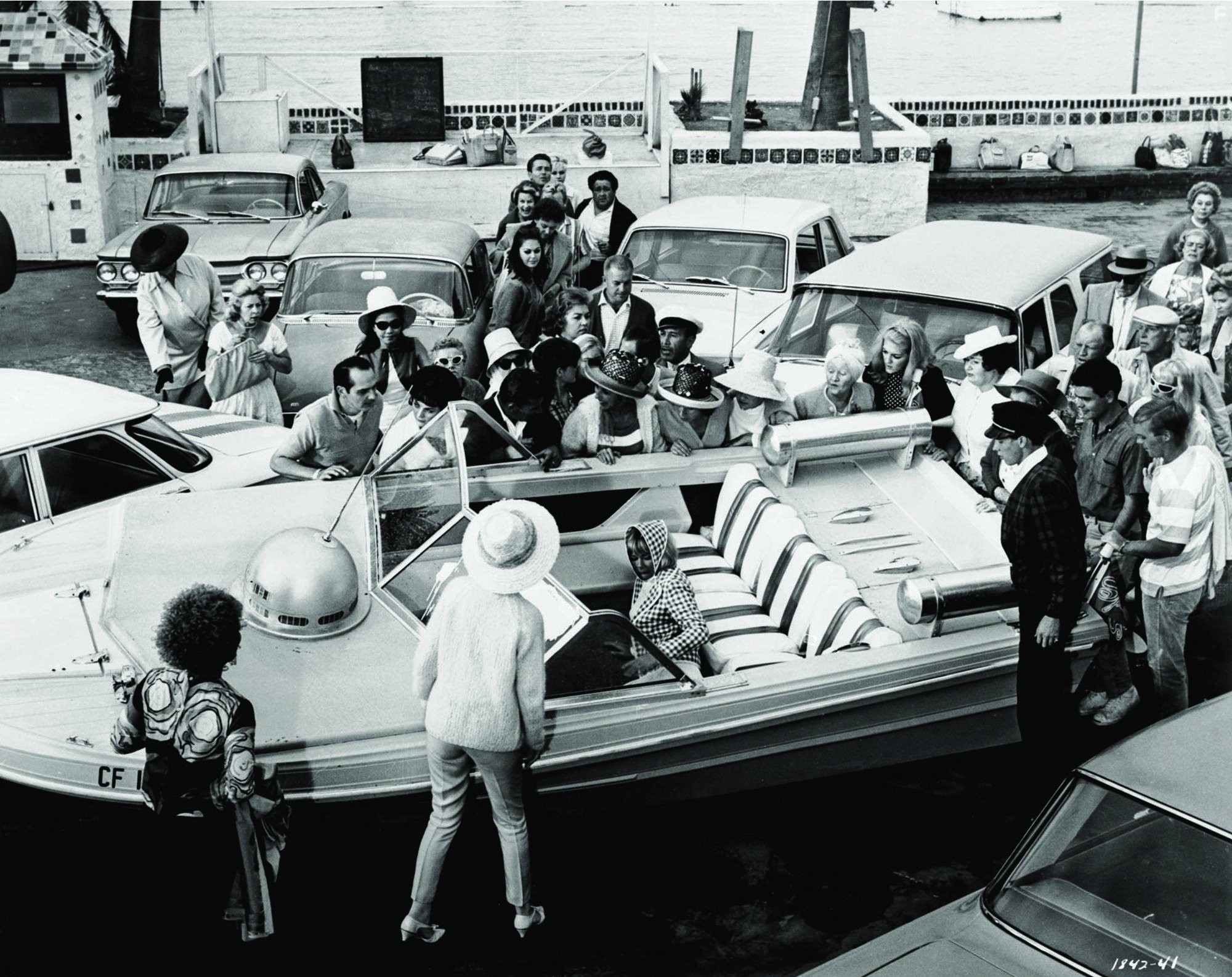 Лодка со стеклянным дном