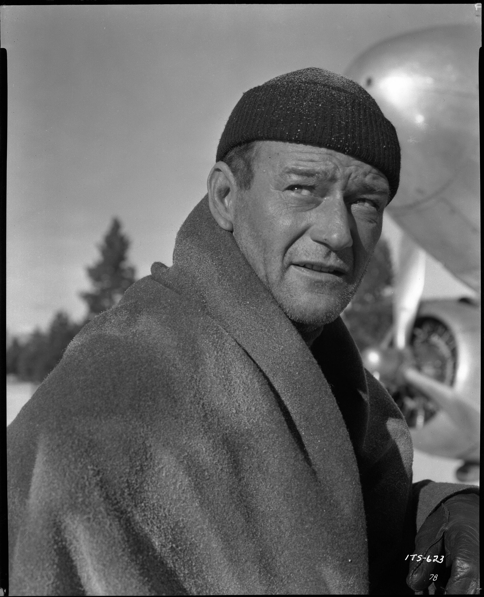 John Wayne in Небесный остров (1953)