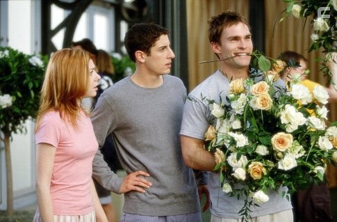Jason Biggs, Alyson Hannigan, and Seann William Scott in Американский пирог 3: Свадьба (2003)