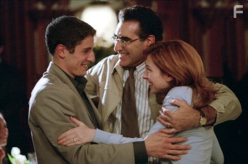 Jason Biggs, Alyson Hannigan, and Eugene Levy in Американский пирог 3: Свадьба (2003)