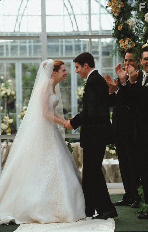 Jason Biggs and Alyson Hannigan in Американский пирог 3: Свадьба (2003)