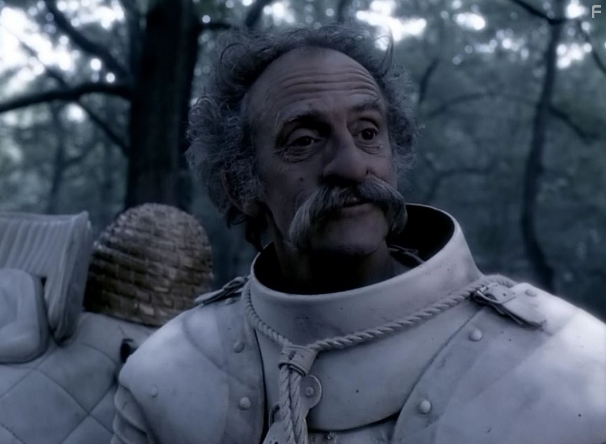 Christopher Lloyd in Алиса в стране чудес (1999)