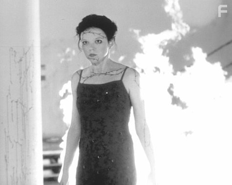 Emily Bergl in Кэрри 2: Ярость (1999)