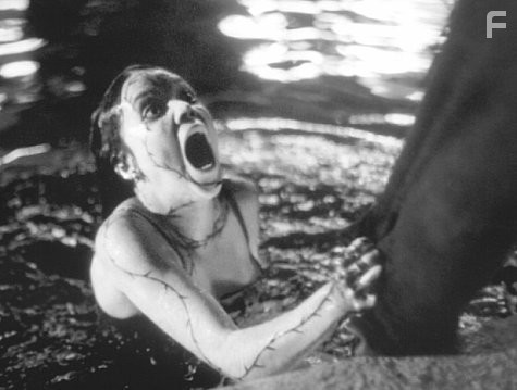 Emily Bergl in Кэрри 2: Ярость (1999)