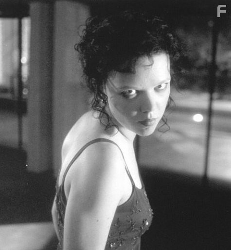 Emily Bergl in Кэрри 2: Ярость (1999)