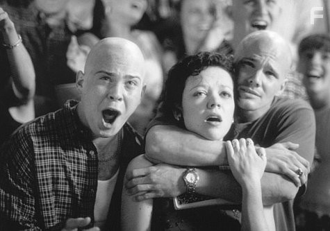 Emily Bergl, Dylan Bruno, and Justin Urich in Кэрри 2: Ярость (1999)