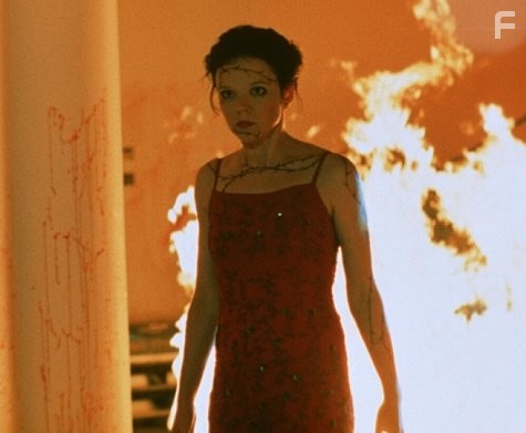 Emily Bergl in Кэрри 2: Ярость (1999)