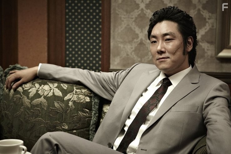 Jin-woong Jo in Безымянный гангстер (2012)