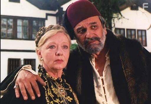 Milena Dravic and Dragan Nikolic in Зона Замфирова (2002)
