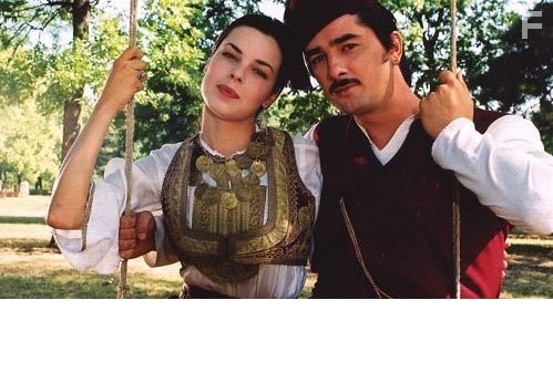 Vojin Cetkovic and Katarina Radivojevic in Зона Замфирова (2002)