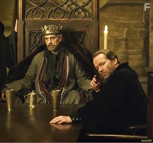 Jeremy Irons and Iain Glen in Пустая корона: Henry IV, Part 2 (2012)