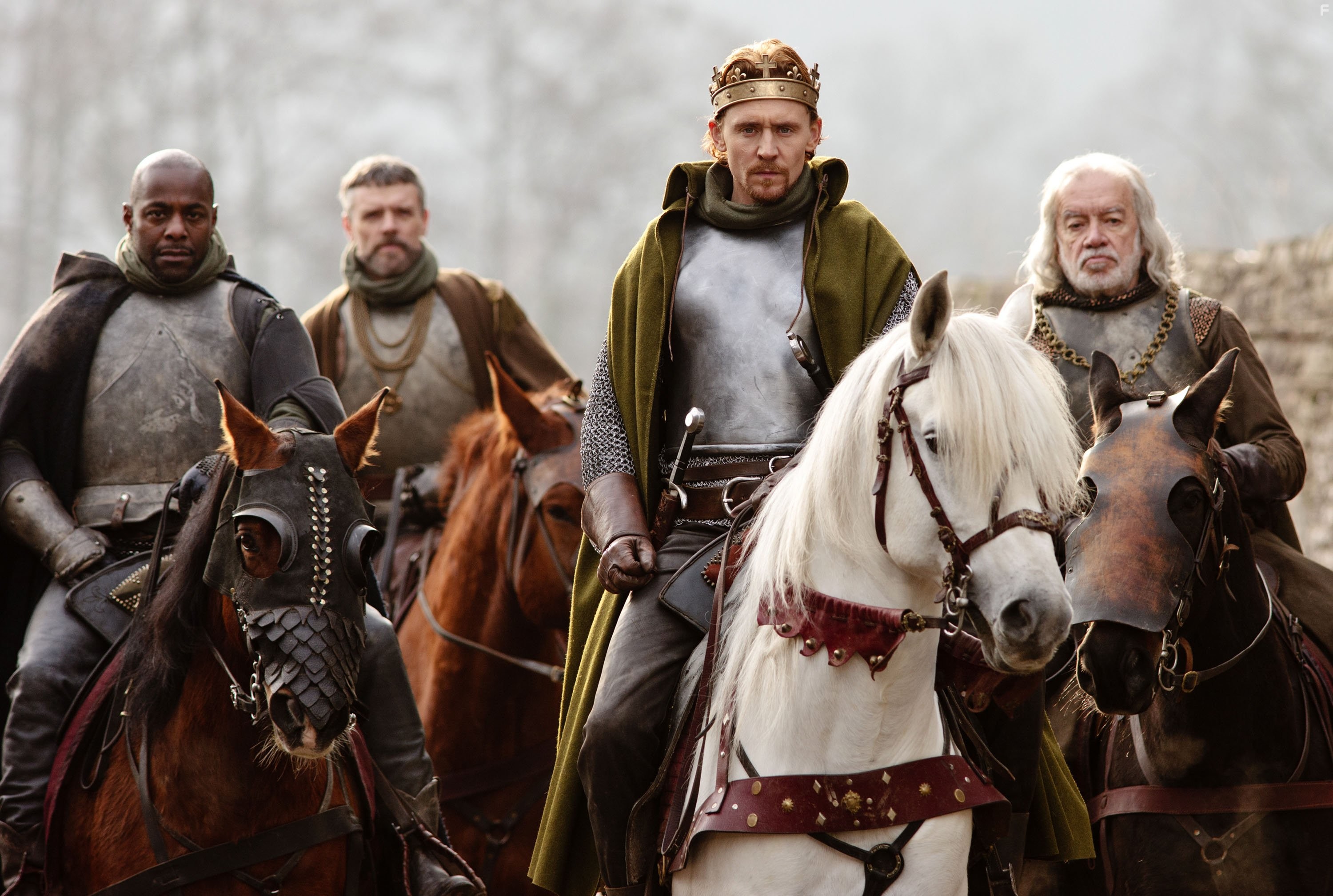 Paterson Joseph, James Laurenson, and Tom Hiddleston in Пустая корона: Henry V (2012)