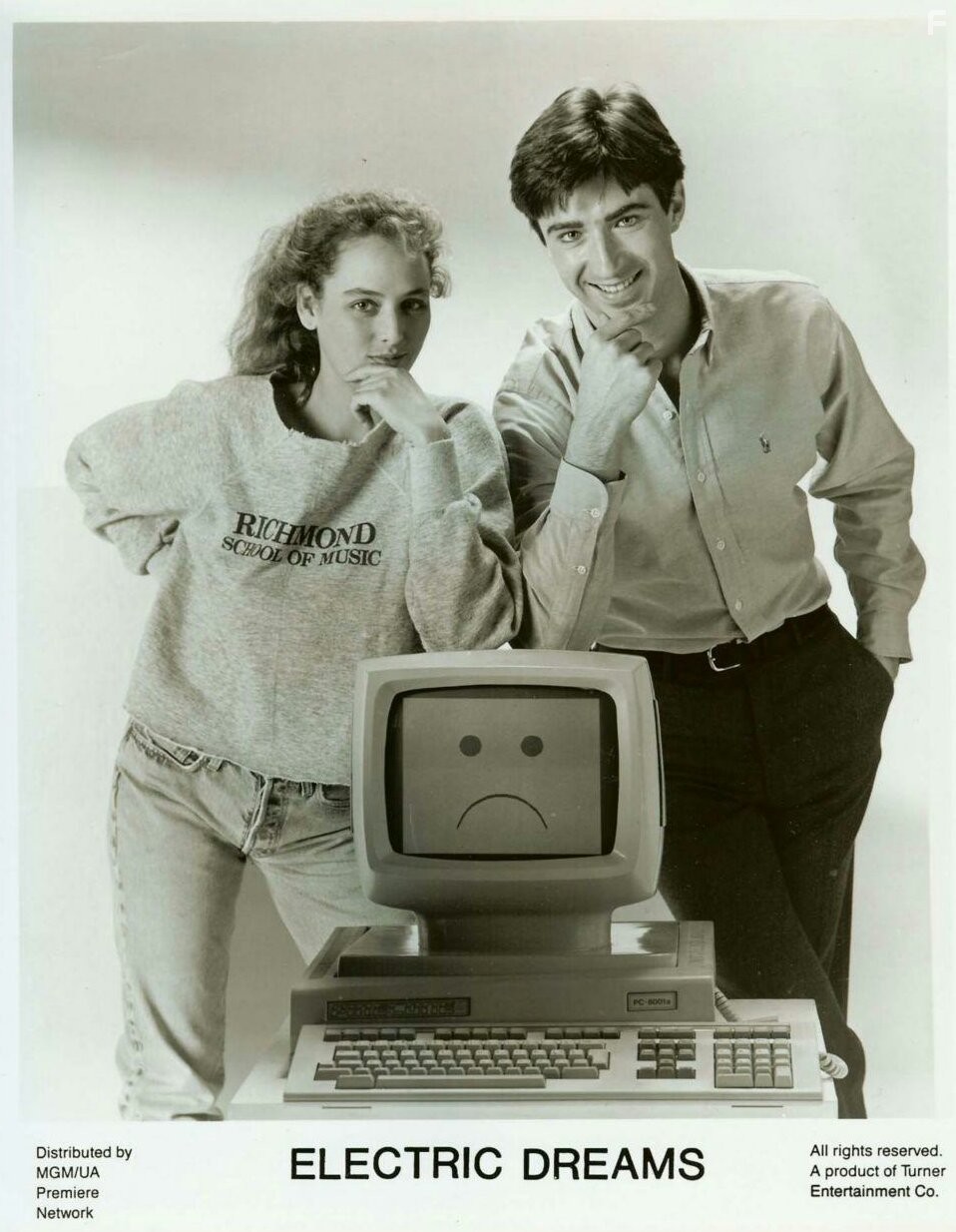 Virginia Madsen and Lenny von Dohlen in Электрические грёзы (1984)